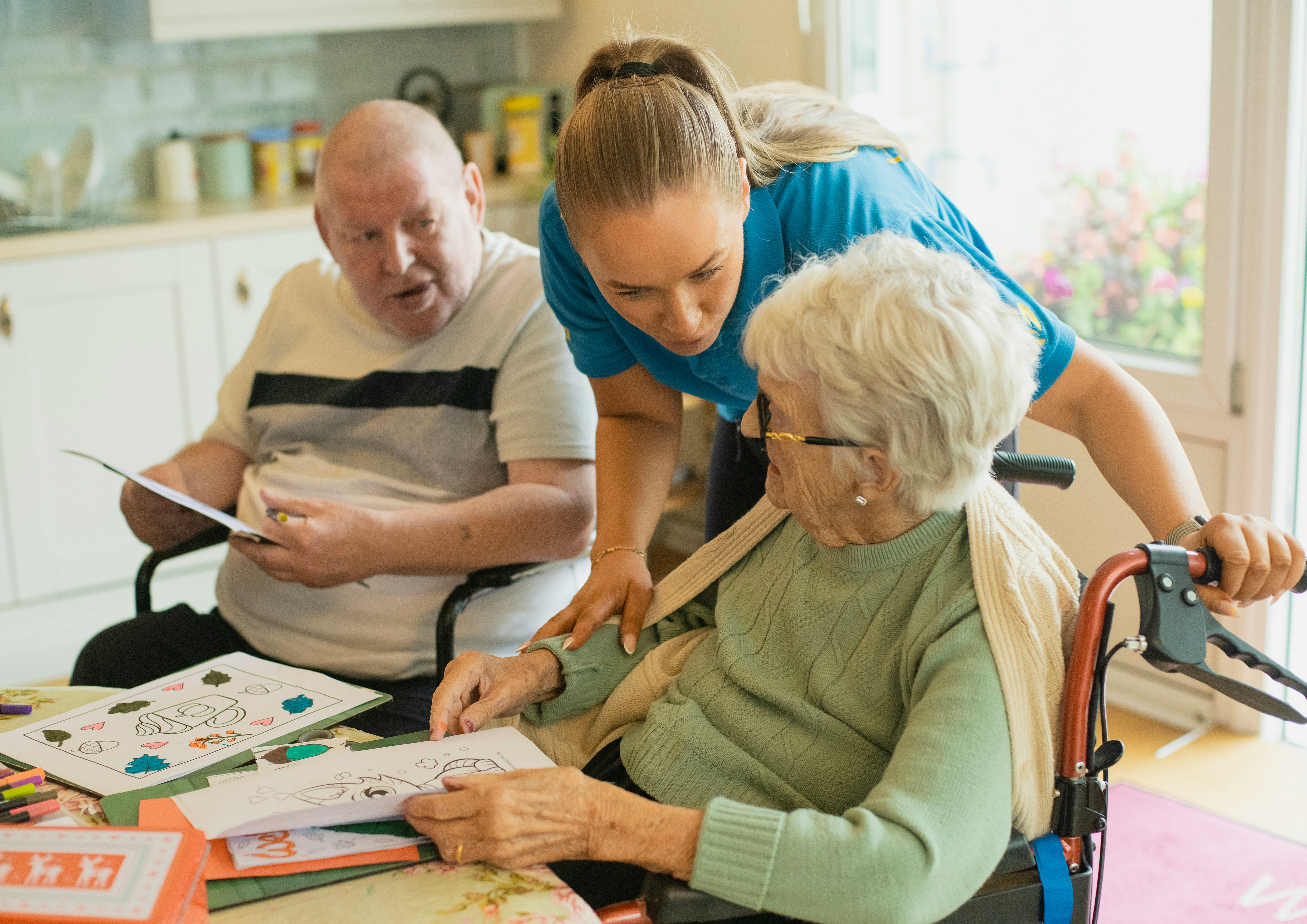Older people connecting in a care setting